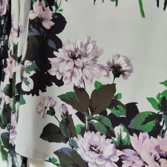 Club Monaco bell sleeve floral blouse Size XS - Picture 5 of 8